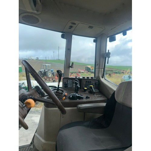 TRACTOR JOHN DEERE 6620