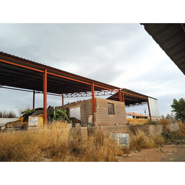 Granja avícola en funcionamiento 2