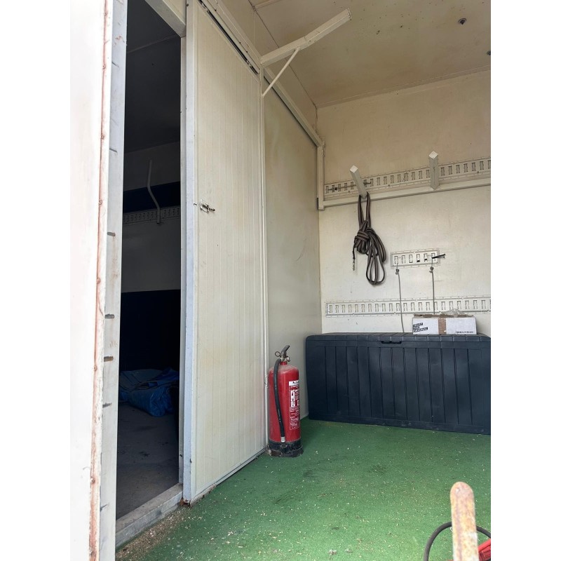 Semirremolque tráiler para caballos