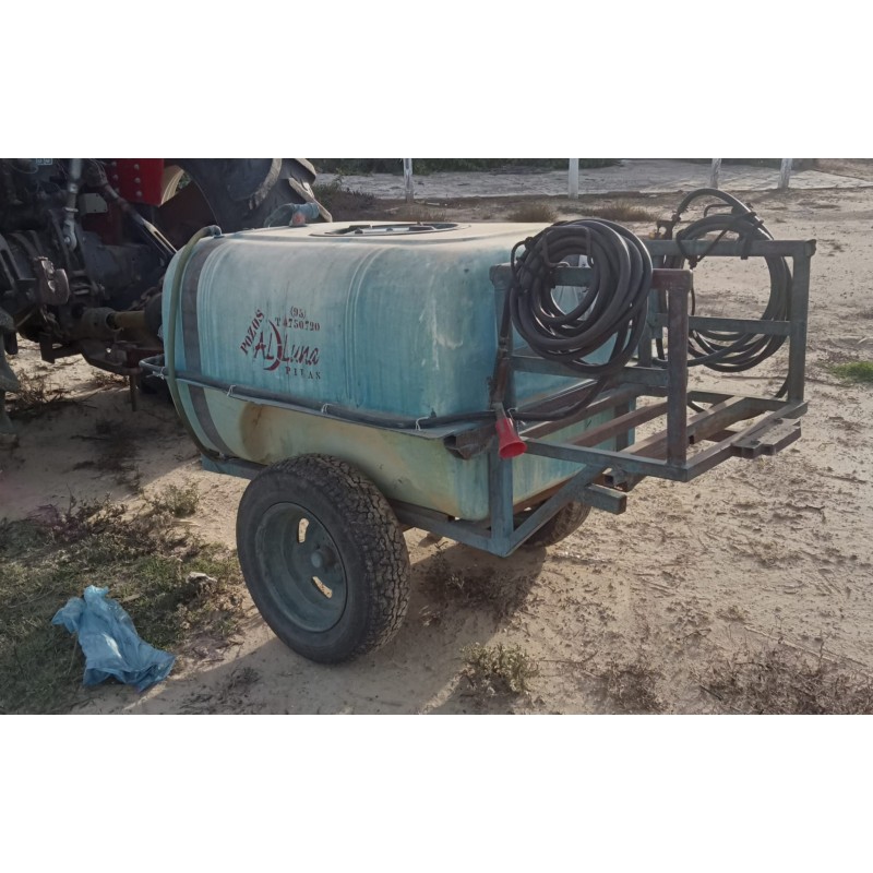 Cuba agrícola arrastrada 600L